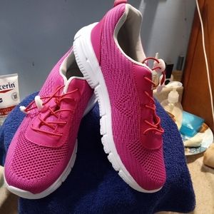 Woman's pink sneakers